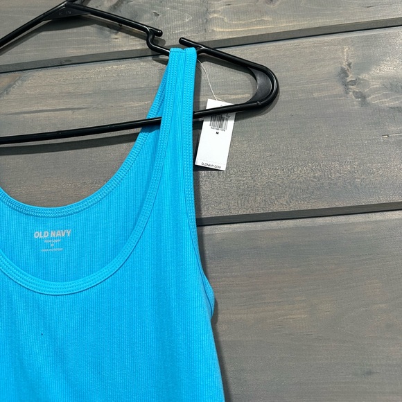 Women’s Ribbed Tank Top - Picture 2 of 3